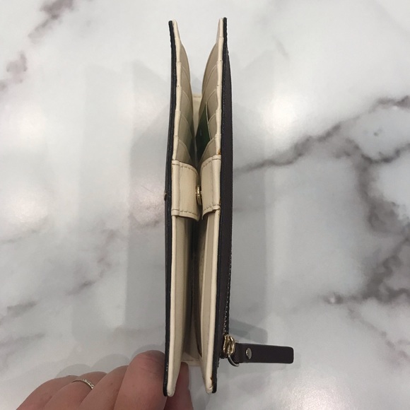 KATE SPADE Mikas Pond Stacy Wallet - Picture 7 of 7